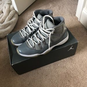 2010 Retro 11 - Cool Grey